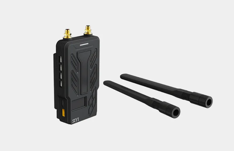 SIYI HM30 wireless transmission unit and antennas